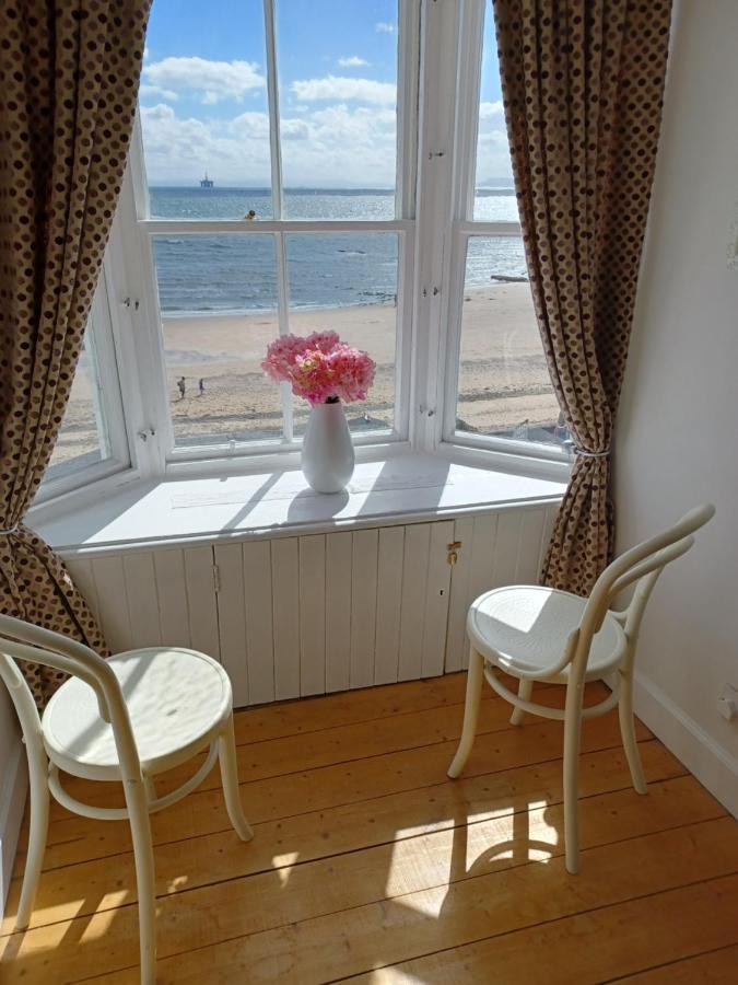 Beachhaven116 Lovely Beachside House ローワー・ラーゴ エクステリア 写真